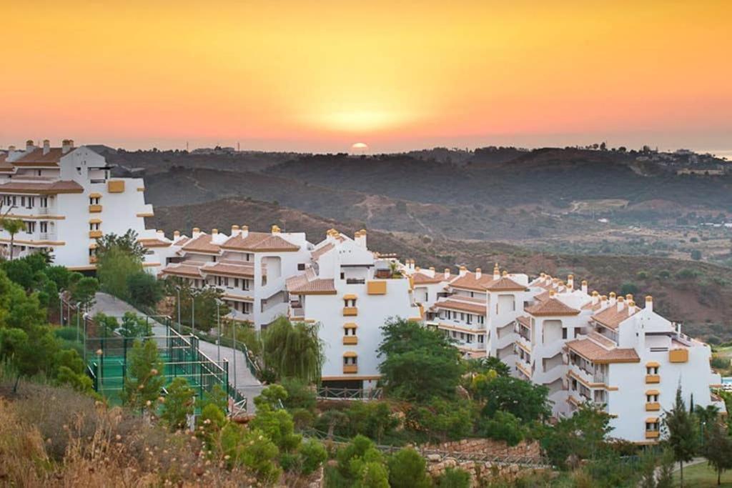 El Casa Blanca - Golf Resort In لا كالا ذي ميخاس المظهر الخارجي الصورة